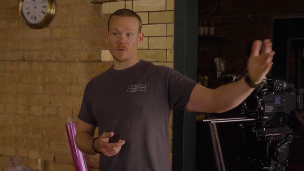 Cinematographer Simon Rowling lights a day interior using LEE Filters gels and diffusions